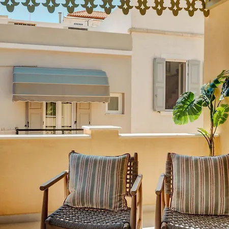Apartment Dreams *