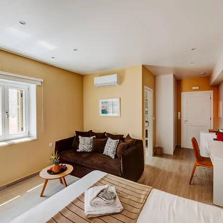 Dreams Apartment *