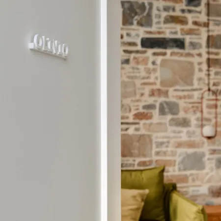 Apartment Dreams *