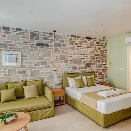 Apartment Dreams